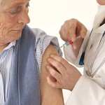 Facme, partidaria de  priorizar la vacunación por la edad hasta que la evidencia aporte criterios adicionales
