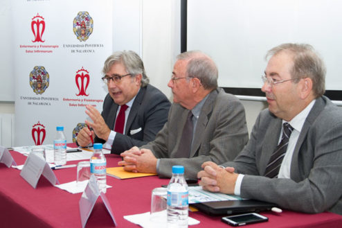 Ángel Navarro, presidente de Azierta, Francisco de la Gala, decano de la facultad Salus Infirmorum de la Universidad Pontificia de Salamanca y Luis Rosado, director de Azierta Salud.