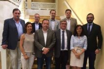 Representantes de los colegios oficiales de farmacéuticos y de las asociaciones de empresarios farmacéuticos de Castilla-La Mancha