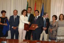 Firma del acuerdo entre los ministerio de Sanidad de España y Portugal