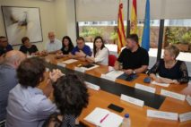 Reunión en la que la consejera de Salud Universal de la Comunidad Valenciana explica la instrucción anti-homeopatía