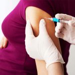 La AEV alerta del peligro de incumplir los programas de vacunación por Covid-19 y recomienda unos mínimos