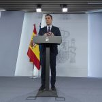 Sánchez se compromete a reforzar el SNS y recupera su promesa de blindarlo en la Constitución