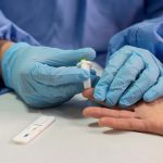 Enfermería desacredita a las farmacias para realizar test de covid-19 y el COF de Madrid defiende su propuesta