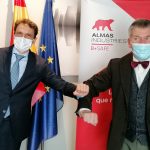 Adefarma y B+SAFE colaboran para ampliar las condiciones de seguridad de las farmacias de Madrid