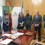 El COF de Córdoba y la Delegación de Salud abordan el plan de inspección de servicios sanitarios