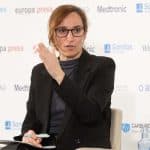 Mónica García: “Vamos a elaborar una guía del ‘no hacer’ de la contratación sanitaria”