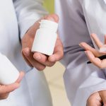 Semfyc: los farmacéuticos “no deben poder realizar la sustitución de medicamentos”