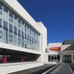 Merck destaca su “apuesta por España” tras la inversión en su planta biotecnológica de Madrid