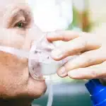 Pacientes y neumólogos ven “doble inequidad” tras el bloqueo a la financiación de una terapia clave para la EPOC