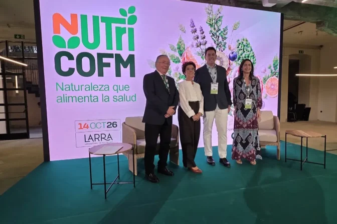 Carlos Muñoz, Elena Andradas, Manuel Martínez del Peral y
María de Quintana.