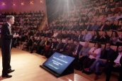 Imagen de la intervención de Fernando Castillo, director general de Novaltia, en la convención de la cooperativa en Zaragoza.