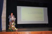 Imagen de la participación de Enrique Ayuso (Hefame), en el Congreso de Estudiantes de Farmacia.