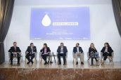 Participantes en el primer coloquio del ciclo ‘La Estrategia Farmacéutica Europea; Impacto en España’, organizado por Diariofarma.