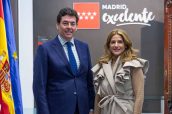 Manuel Martínez del Peral, presidente del COFM, y Elena Mantilla, directora de la Fundación Madrid por la Competitividad
