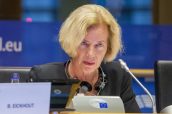 Emer Cooke, directora de la EMA.
