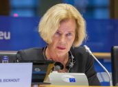 Emer Cooke, directora de la EMA.