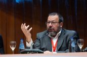 César Hernández, en un momento de su intervención en la Jornada Post ISPOR. Foto: Irene Medina