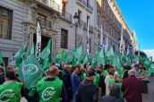 Funcionarios, en defensa de Muface este lunes en Madrid.