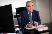 Jesús Aguilar, presidente del Consejo General de Colegios Oficiales de Farmacéuticos (CGCOF)