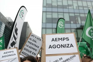 Imagen de las protestas de los trabajadores de la Aemps el pasado noviembre reclamando mejoras de las condiciones laborales, carrera profesional y una plantilla adaptada a sus necesidades.