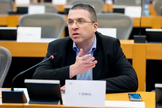 Tomislav Sokol.