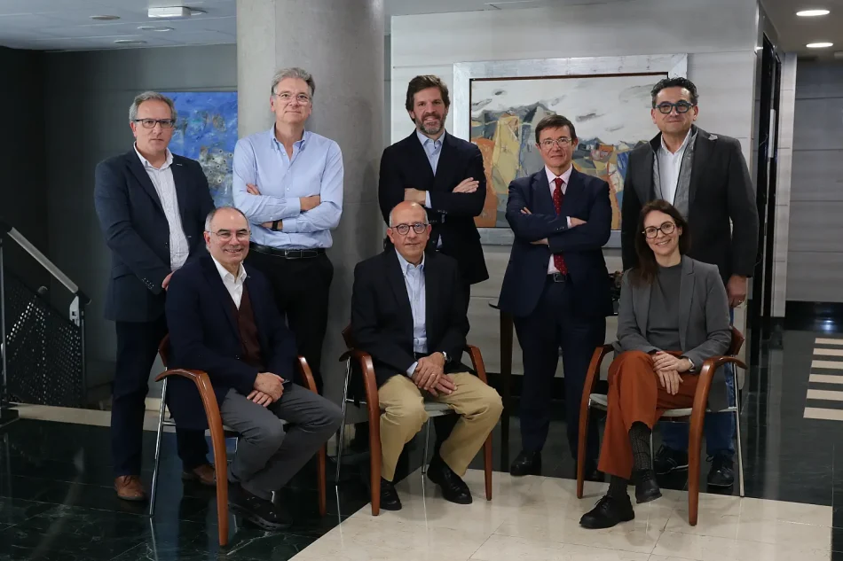 Participantes en el Encuentro de Expertos sobre acuerdos innovadores de financiación en Valencia.