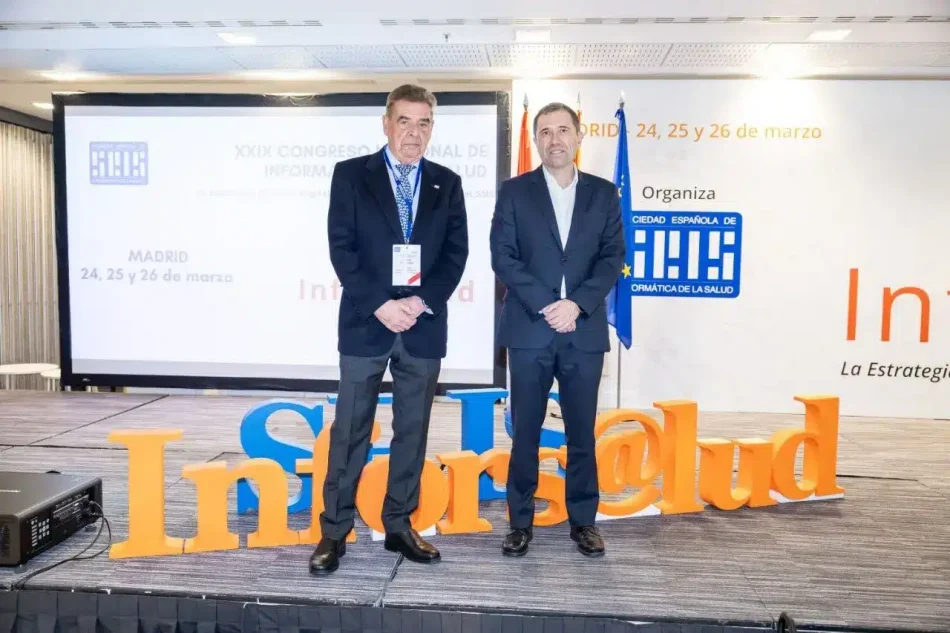 Luciano Sáez, presidente de la Sociedad Española de Informática de la Salud (SEIS) y Juan Fernando Muñoz, secretario general de Salud Digital, Información e Innovación del SNS.