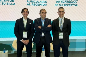 Emilio García Jiménez, farmacéutico comunitario en Granada; Luis Panadero, tesorero en funciones del Colegio Oficial de Farmacéuticos de Madrid; y Jaime Acosta, farmacéutico comunitario en Madrid