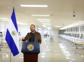 Nayib Bukele, presidente de El Salvador en la inauguración de un hospital