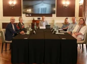 Participantes en el Encuentro de Expertos ‘¿Qué entendemos por valor social en la evaluación de medicamentos?’