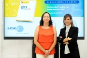 María Álvarez y Elena Casaus