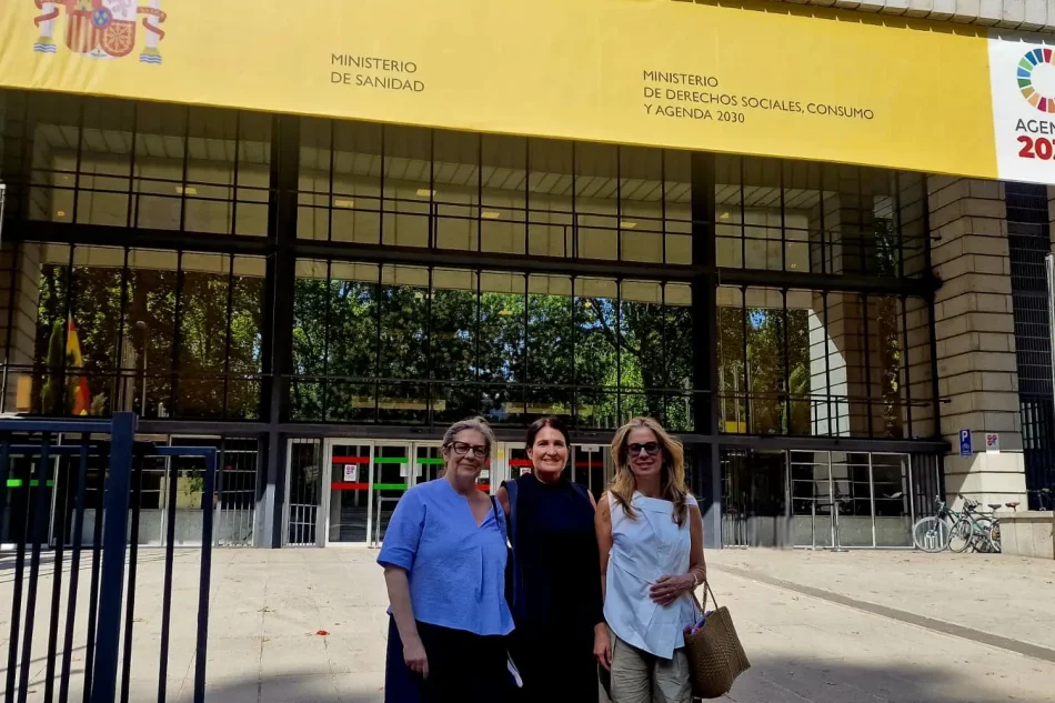 Mercedes Pereira Pía, Regina Sandra Benavente Cantalejo y Silvia M.ª Reboredo García