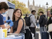 202609 vacunación reino unido jóvenes