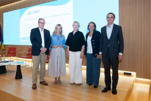 José María López (Diariofarma); Carina Escobar (POP); Cristina Avendaño (Facme); María Aláez (Fenin) y Juan Yermo (Farmaindustria).