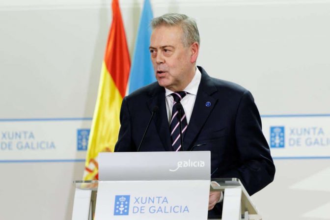 El consejero de Sanidad de Galicia, Antonio Gómez Caamaño.