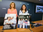 La consejera María Martín y la directora de Salud Pública, Eva Martínez, durante la presentación de la campaña.
