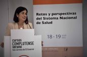 La ministra Darias, durante su intervención en los cursos de verano de la UCM.