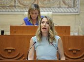 María Guardiola en una intervención en el parlamento extremeño.