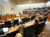 Imagen de la última sesión de investidura celebrada en la Asamblea de Extremadura.