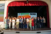 Galardonados y autoridades de esta V edición de los premios.