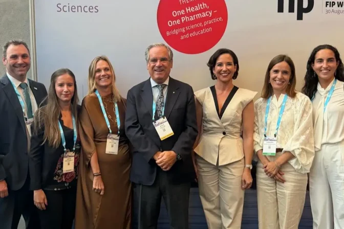 Delegación española en el 84º Congreso Mundial de la FIP.