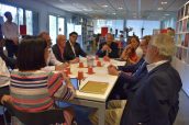 Un momento de la reunión de la ministra con los representantes de la Fundación Ernest Lluch.