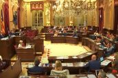 Aprobación de la iniciaiva en el Parlamento balear