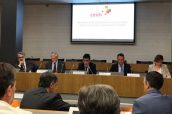 Imagen del debate con representantes de los principales partidos aspirantes a la Comunidad de Madrid organizado por CEIM.