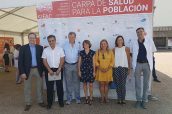 En la foto aparecen, de izqda. a dcha. Jesús C. Gómez, presidente de Sefac;  Manuel Galván, presidente del COF de Sta. Cruz de Tenerife; Erio Ziglio, experto de la OMS en salud pública; Eva de Anta, alcaldesa de Arrecife; Antonia María Pérez, del Servicio Canario de Salud; Inmaculada Tenorio, vicepresidenta del COF de Las Palmas, y Bartolomé Domínguez, presidente de Sefac Canarias.