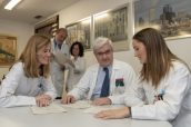 Integrantes del equipo multidisciplinar para optimizar tratamientos biológicos en enfermedades reumáticas en el Hospital de Getafe.