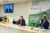 Ana López Casero, Santiago Romero y Jesús Aguilar, durante la presentación de la Estrategia.