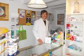 Daniel de María, titular de una farmacia en Tabuenca, Zaragoza, integrada en 'Mi Farmacia Asistencial'.