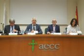 Imagen de la presentación del estudio y las propuestas de Fundación ECO y la AECC para integrar al paciente oncológico en la toma de decisiones.